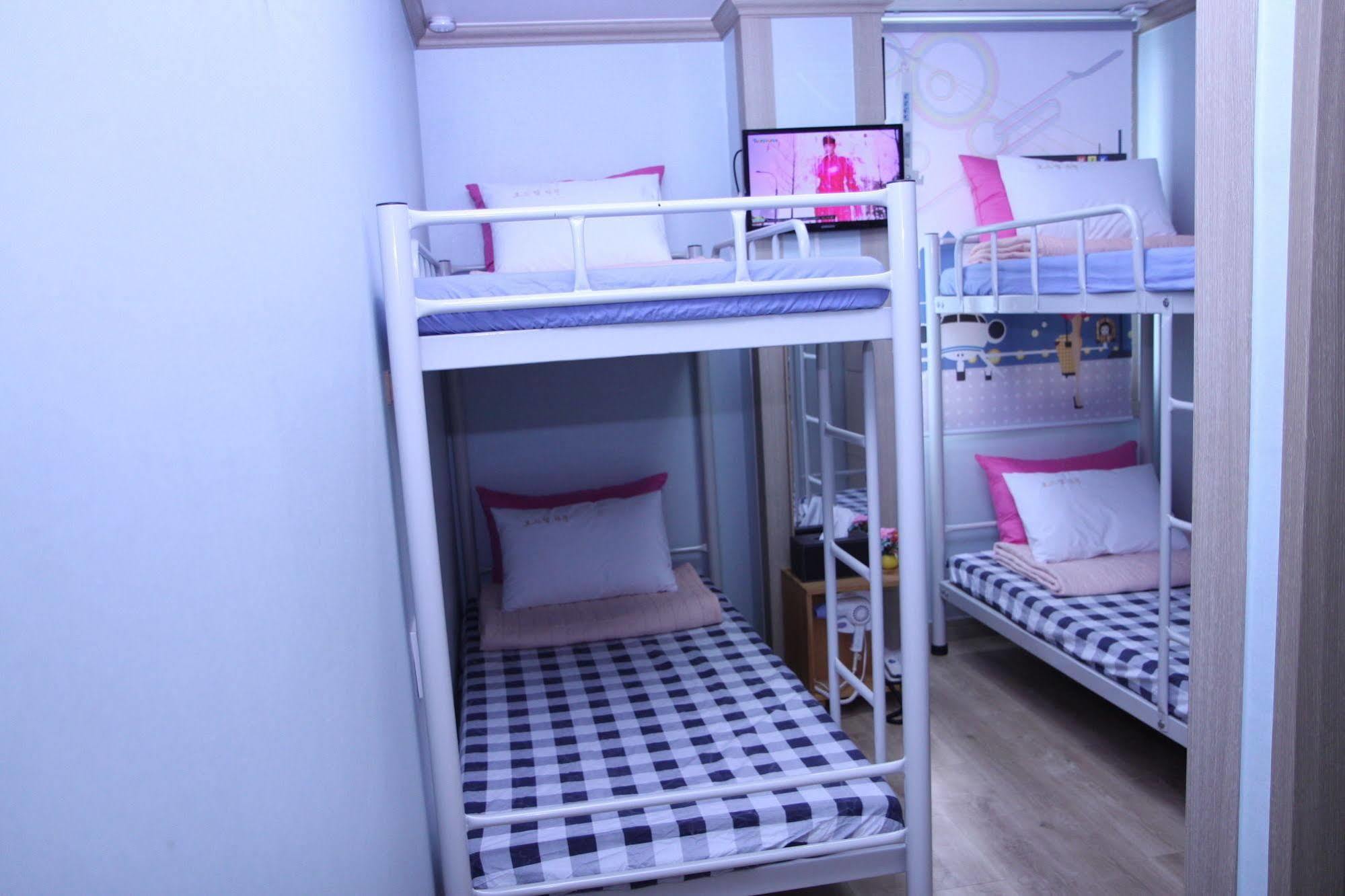 Hostel Dahyun & Guesthouse Гиеонгджу Екстериор снимка