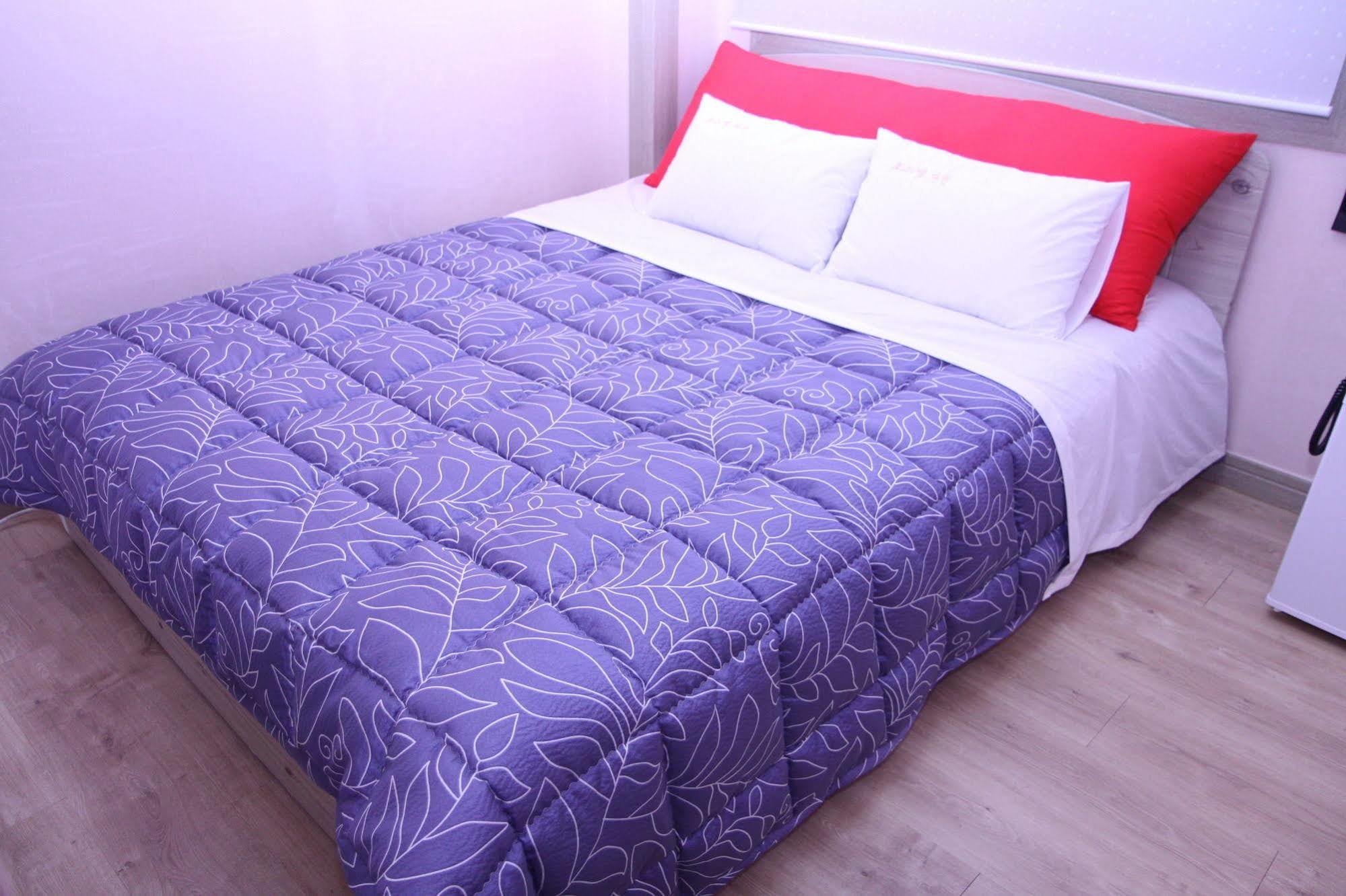 Hostel Dahyun & Guesthouse Гиеонгджу Екстериор снимка