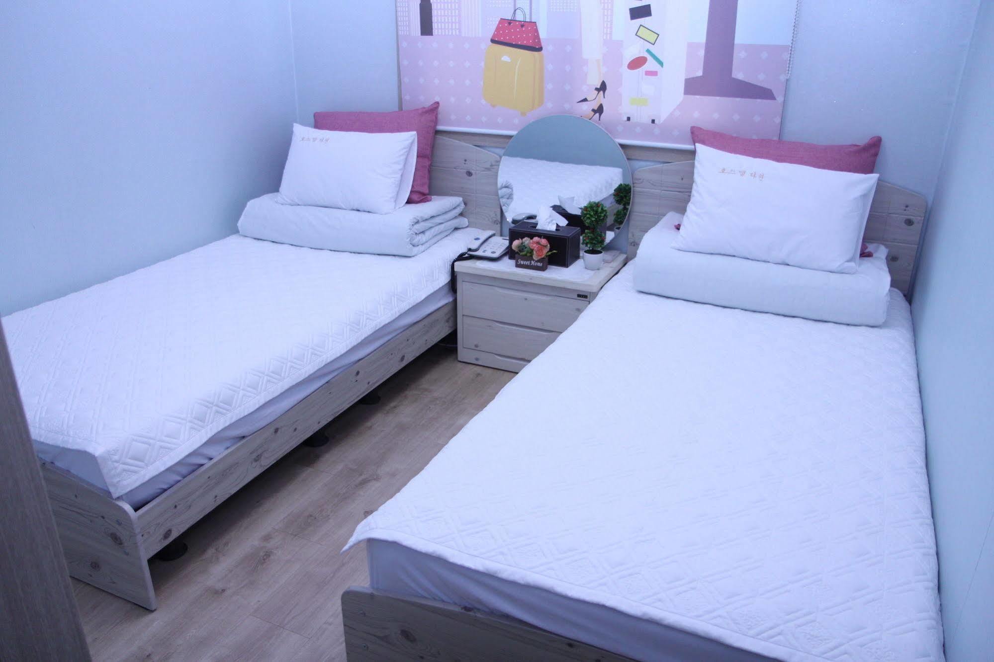 Hostel Dahyun & Guesthouse Гиеонгджу Екстериор снимка
