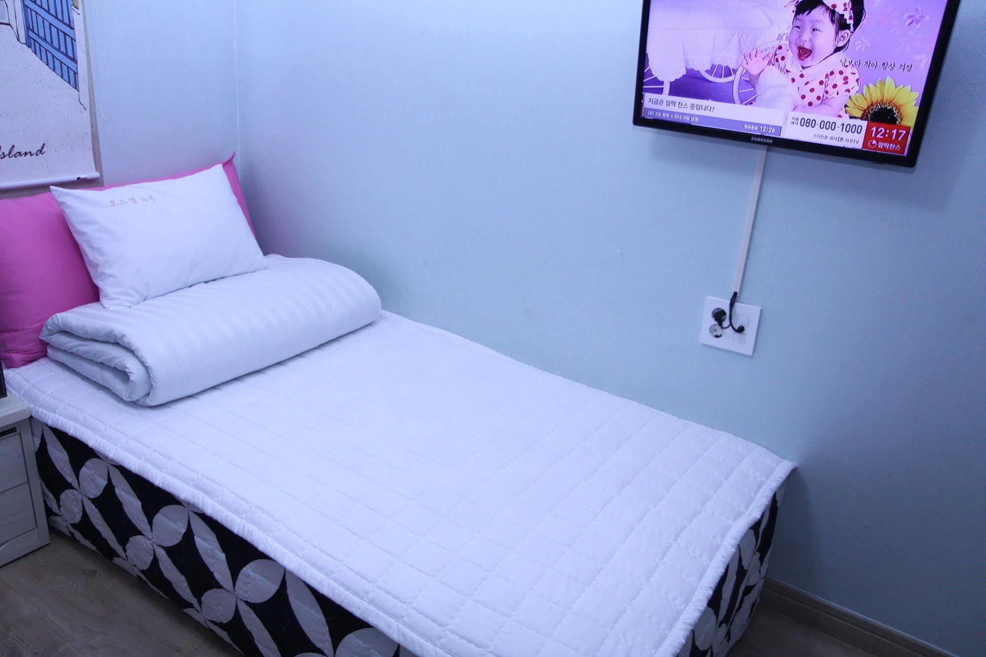 Hostel Dahyun & Guesthouse Гиеонгджу Екстериор снимка