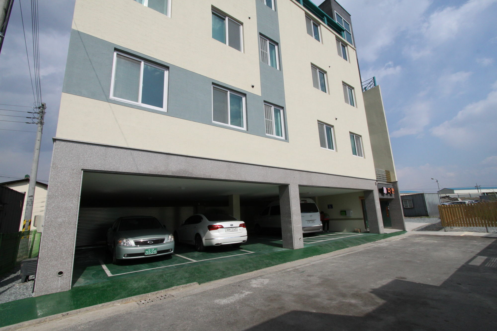 Hostel Dahyun & Guesthouse Гиеонгджу Екстериор снимка